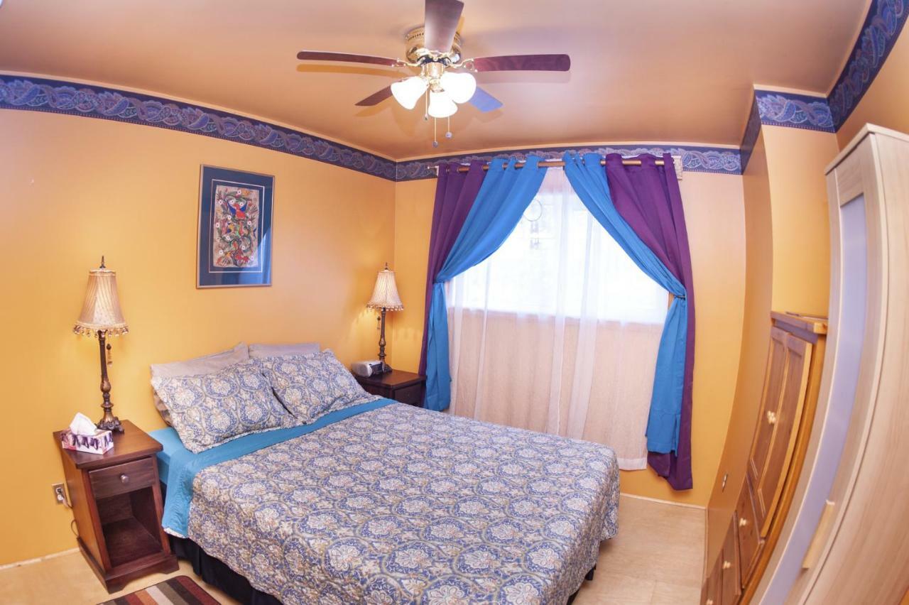 Tiga Bed And Breakfast Yellowknife Buitenkant foto