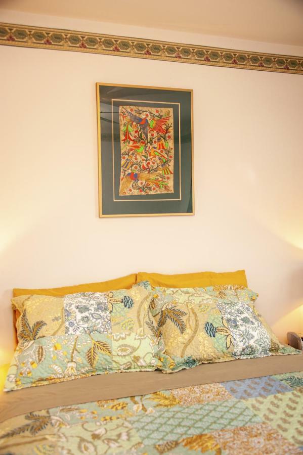 Tiga Bed And Breakfast Yellowknife Buitenkant foto