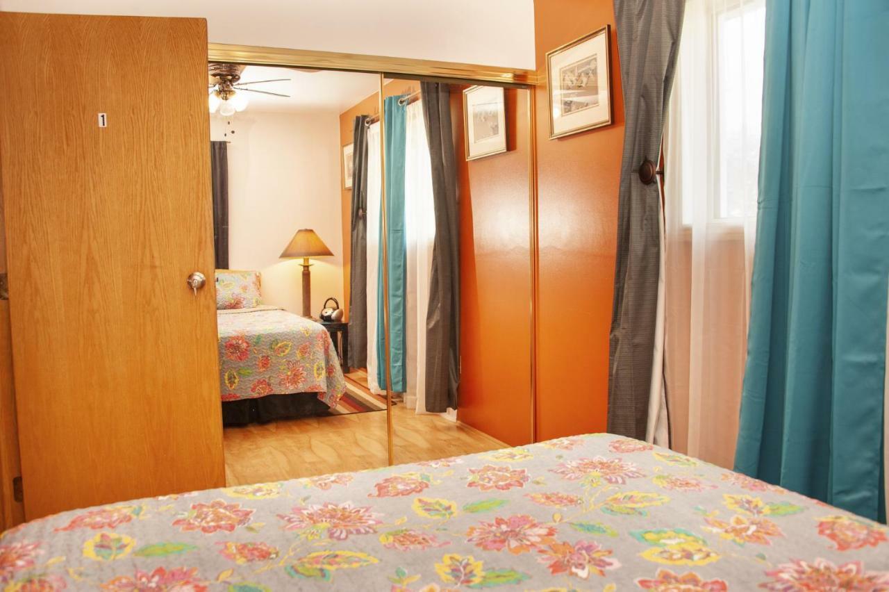 Tiga Bed And Breakfast Yellowknife Buitenkant foto